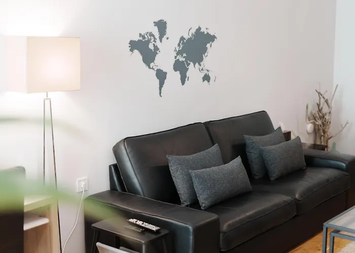 Spacious 82 M2 Two Bedroom Classy Apartment Near City Center