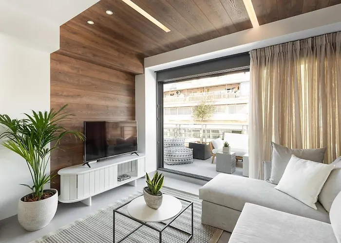 Innovative Top Floor Breathtaking Flat In Ladadika