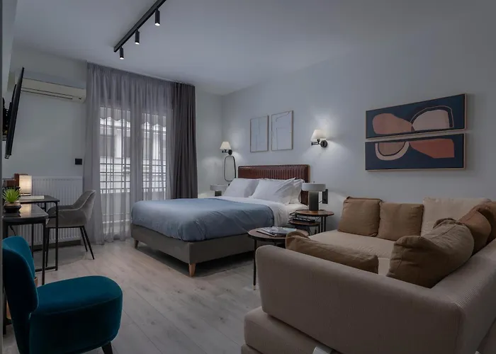 Embassy Elegant Suite