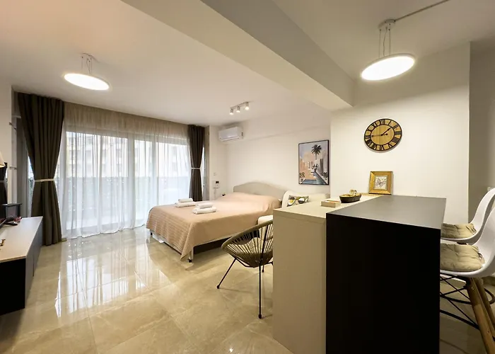 Smab Central Studio In Ladadika