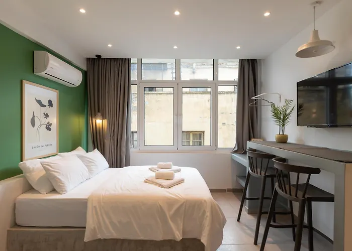 Homevision - Ladadika Insite