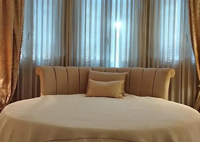 Elegant Tsimiski Neoclassical Apartment