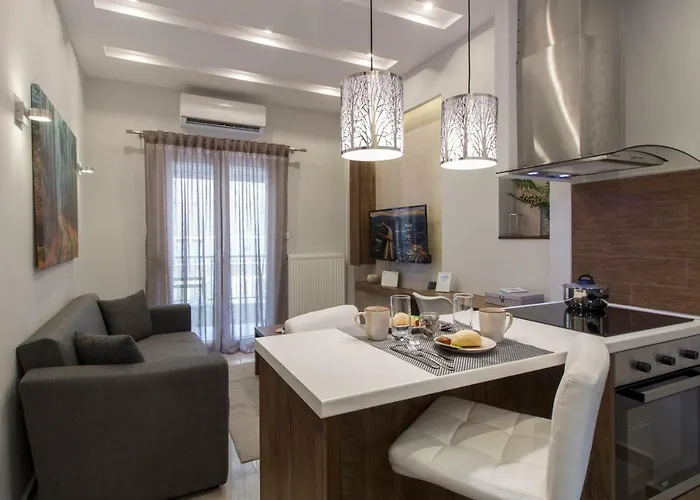 Flow - White Tower Two Bedroom Suite