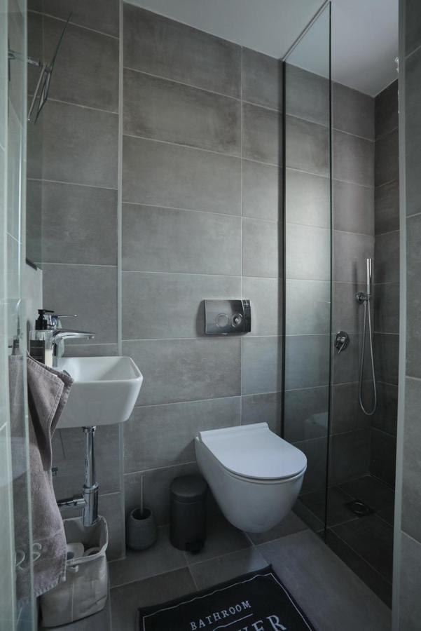 Leoforos 28is Oktovriou Apartment