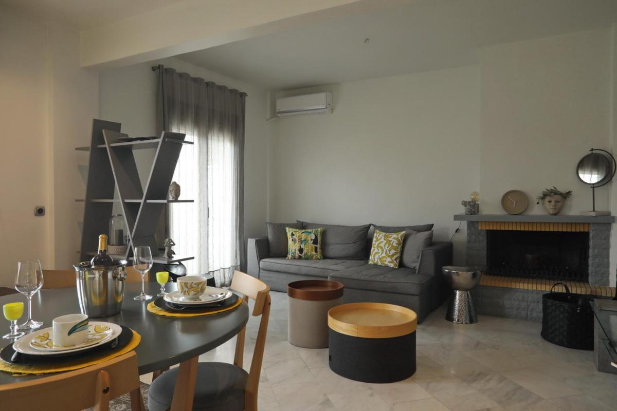 Leoforos 28is Oktovriou * Thessaloniki