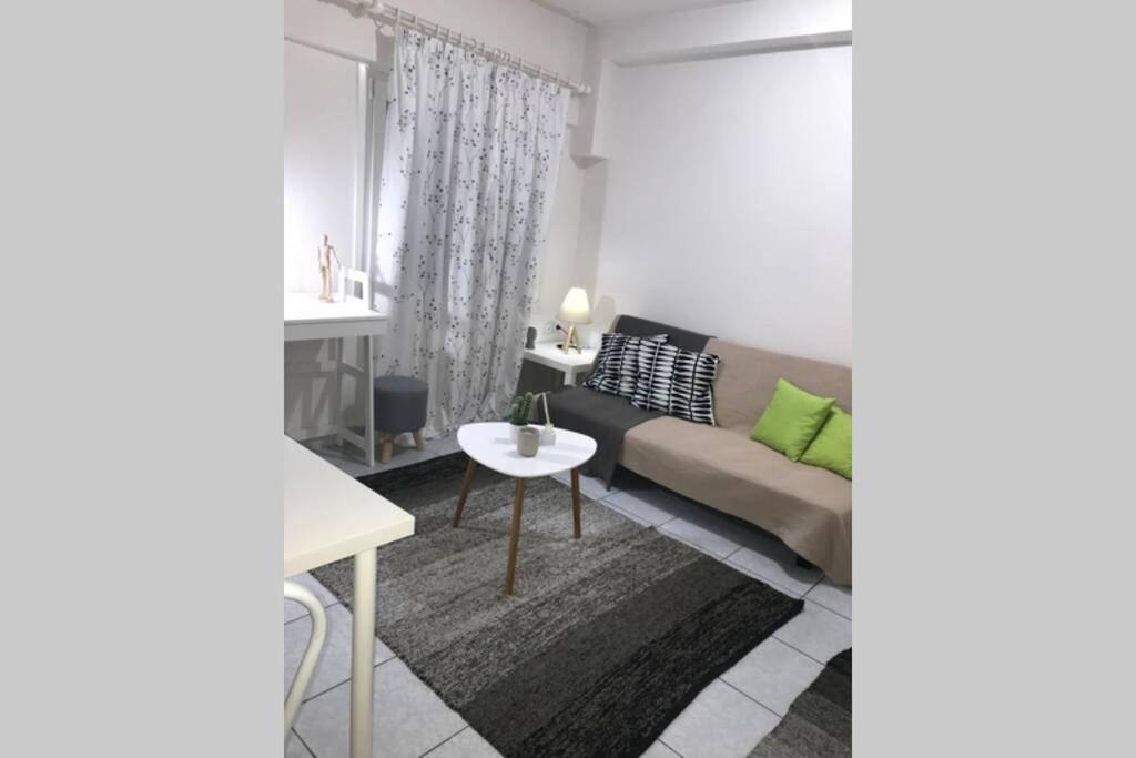 Istos 1 Apartment *