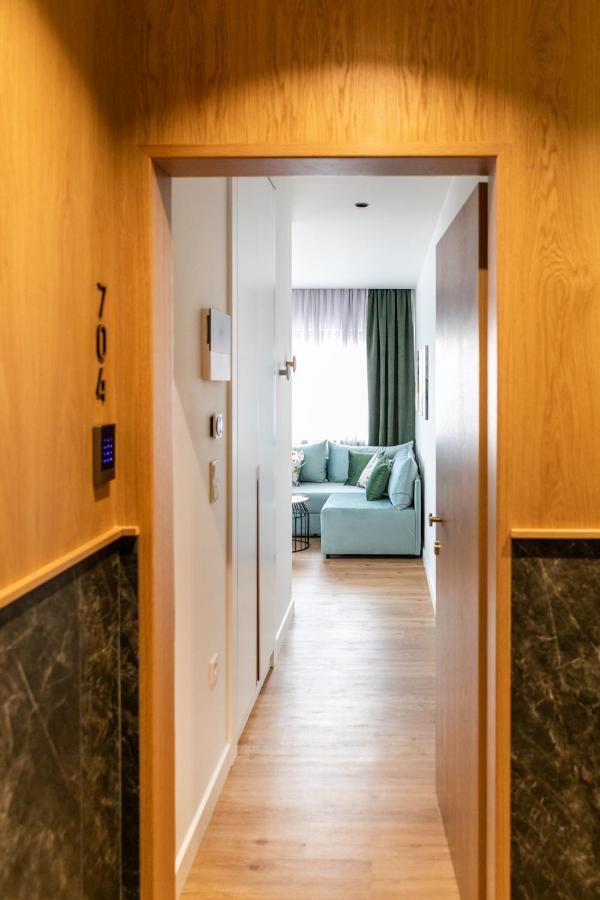 Apartment Septa By Skg *