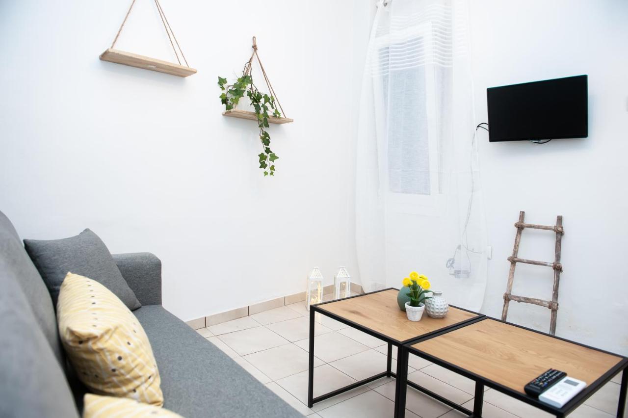 Stylish Apartment *