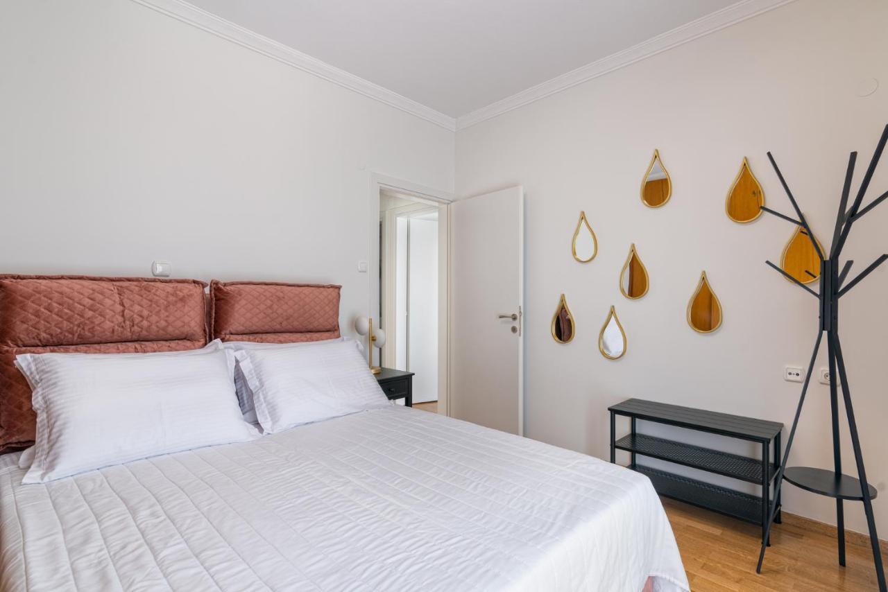 White Armonia Apartment *