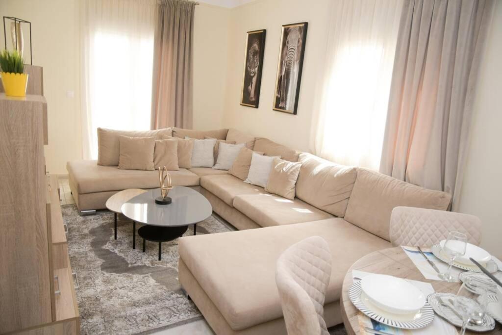 Daire Strata Deluxe Apt. *