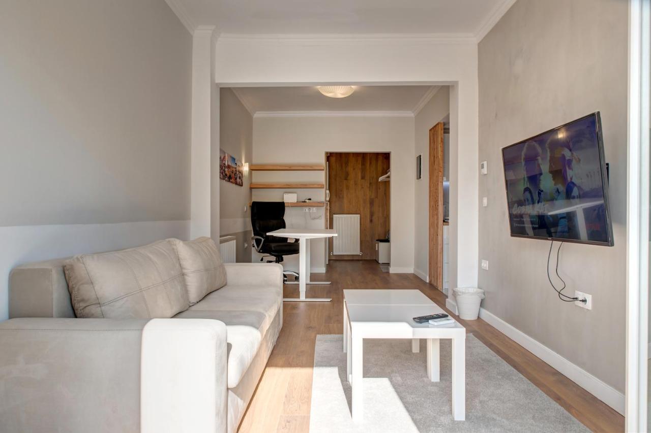 Modern Style Near The Train Station Appartement *
