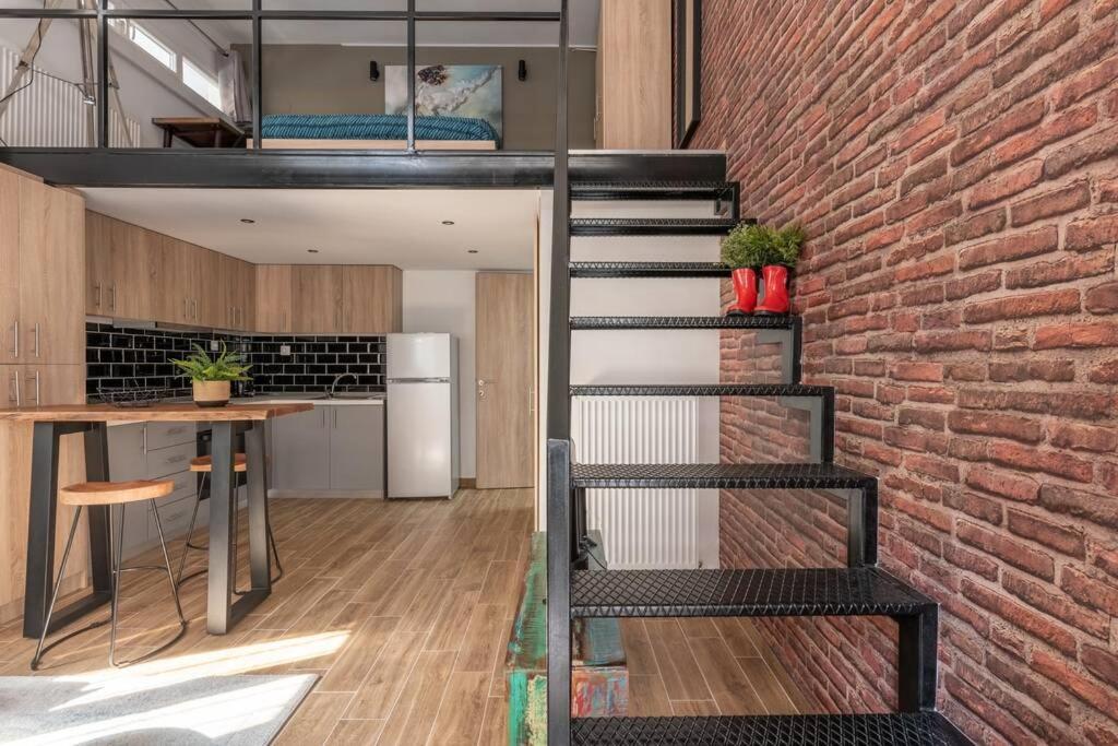 Industrial Loft Near Seaside W 200mbps Căn hộ