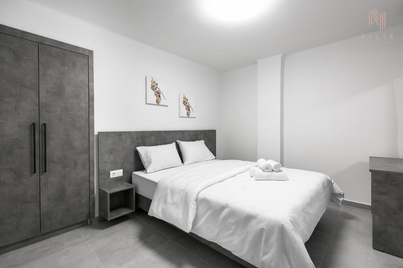 Consul, Nilie Hospitality Mgmt Apartment