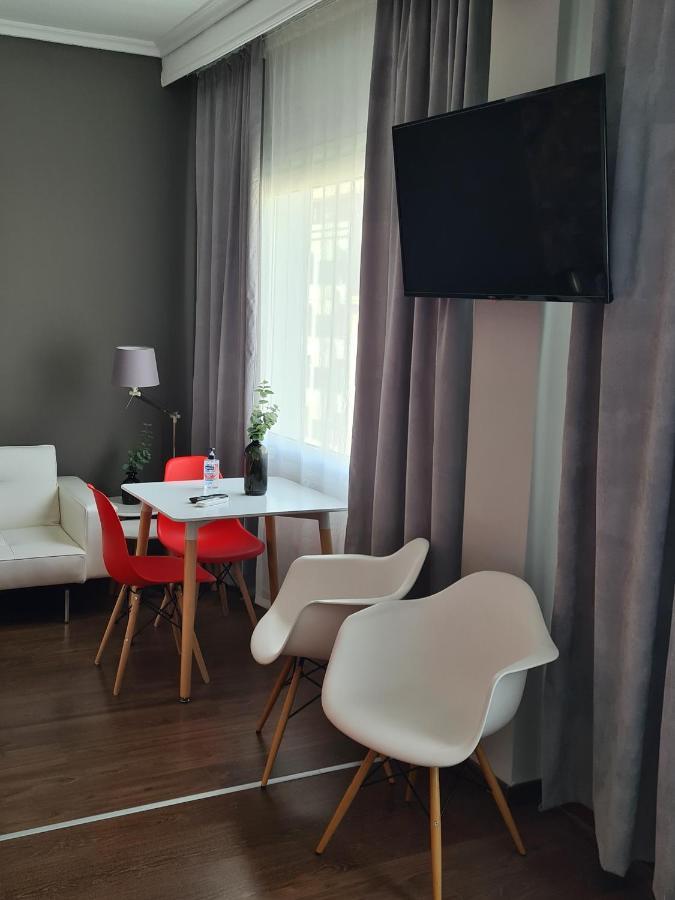 Apartamento Red Tsimiski 60 *