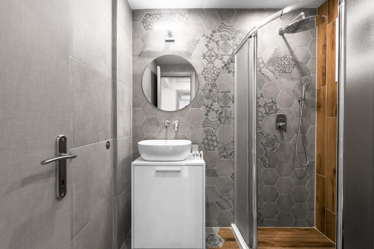 Wood N White, Nilie Hospitality Mgmt Apartment Thessaloniki