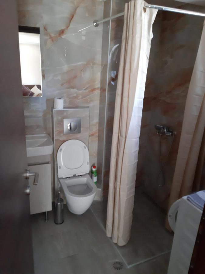 Kosmos Service Center 1 With Additional Cost Parking Apartment *