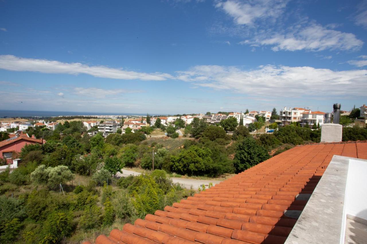 Hillock: Traditional Luxury With Garden For Gatherings *