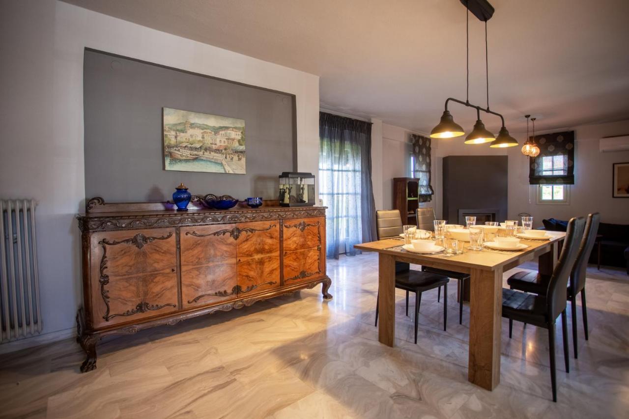 Hillock: Traditional Luxury With Garden For Gatherings Thessaloniki