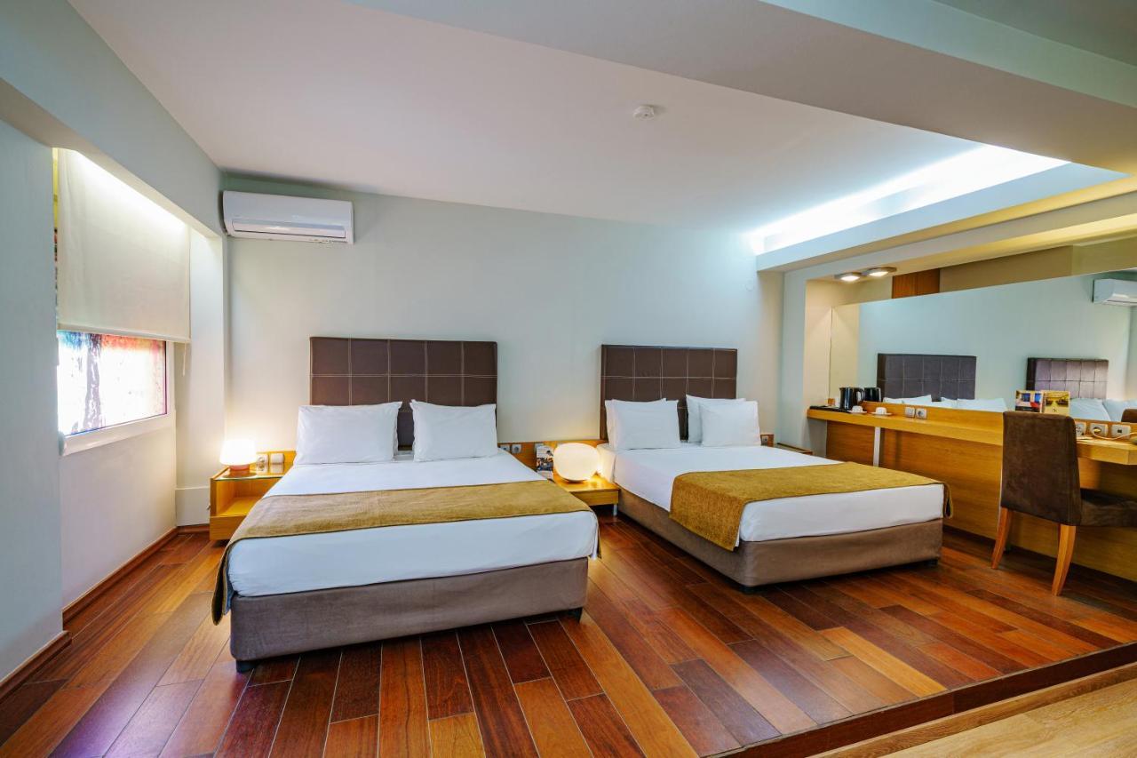 Capsis Hotel 4*