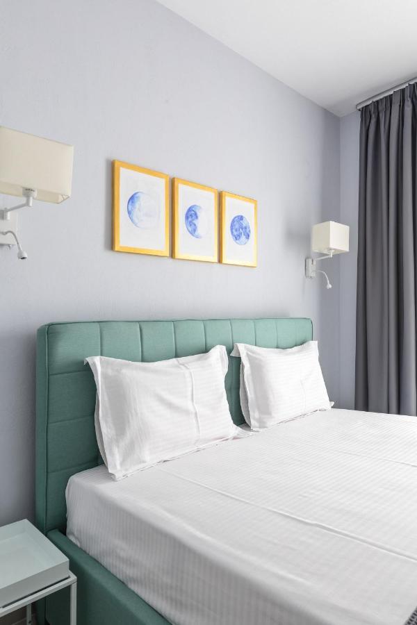 Art Apartment *