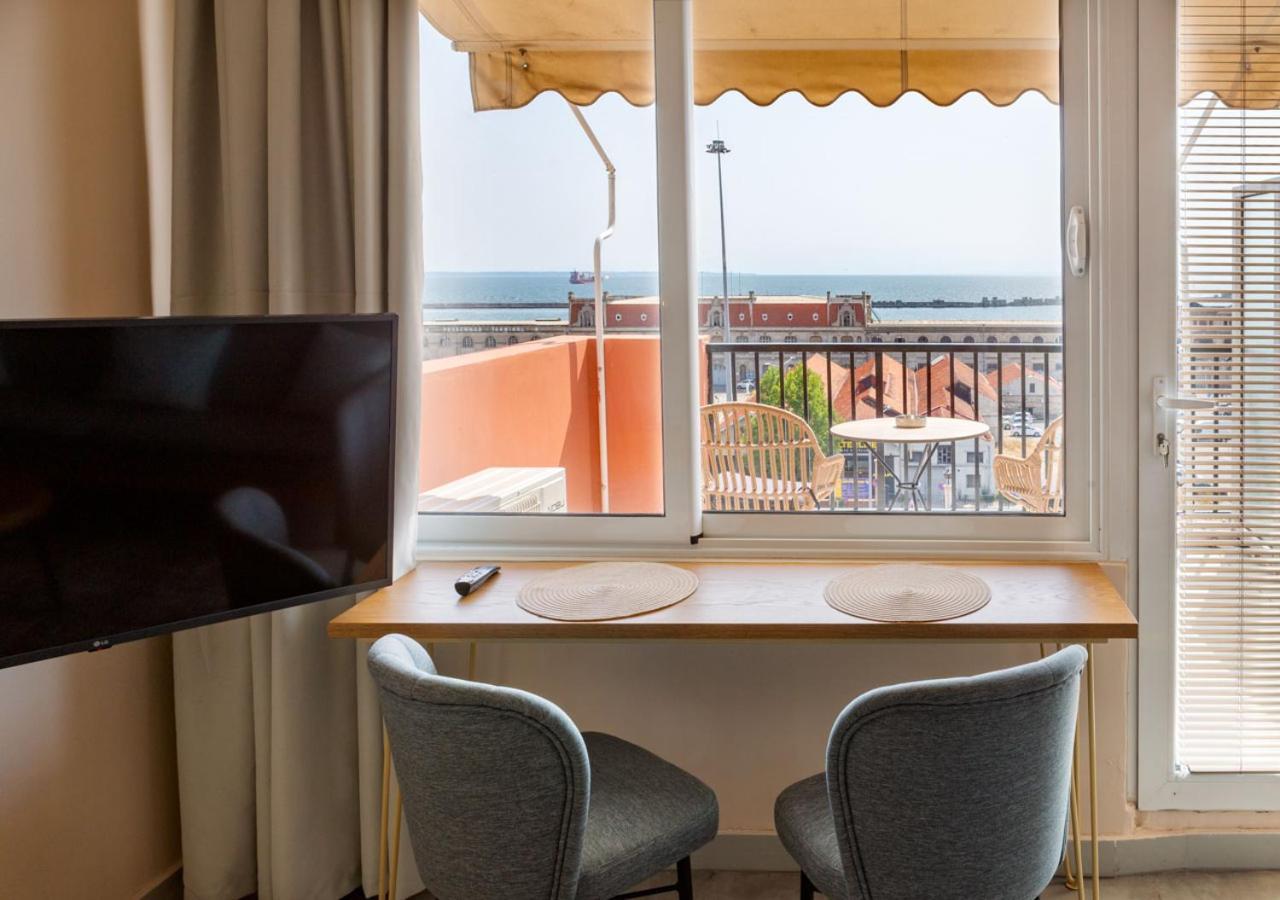 Apartment Limani's Sea View
