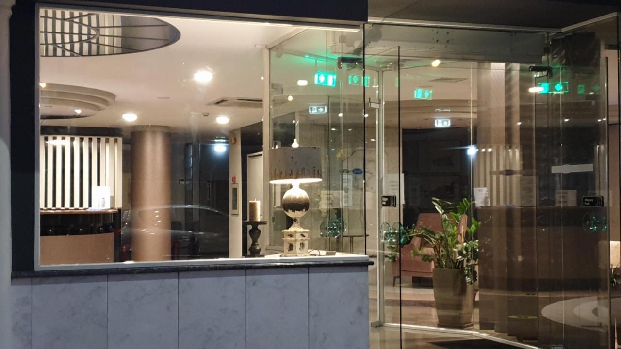 Esperia Hotel