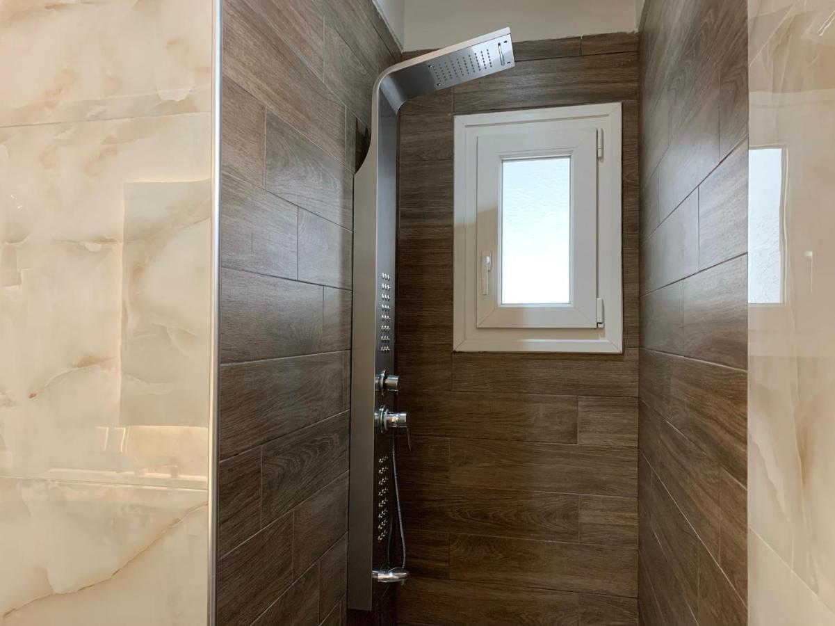Apartment Oasis Luxury Detached House In With Hydromassage