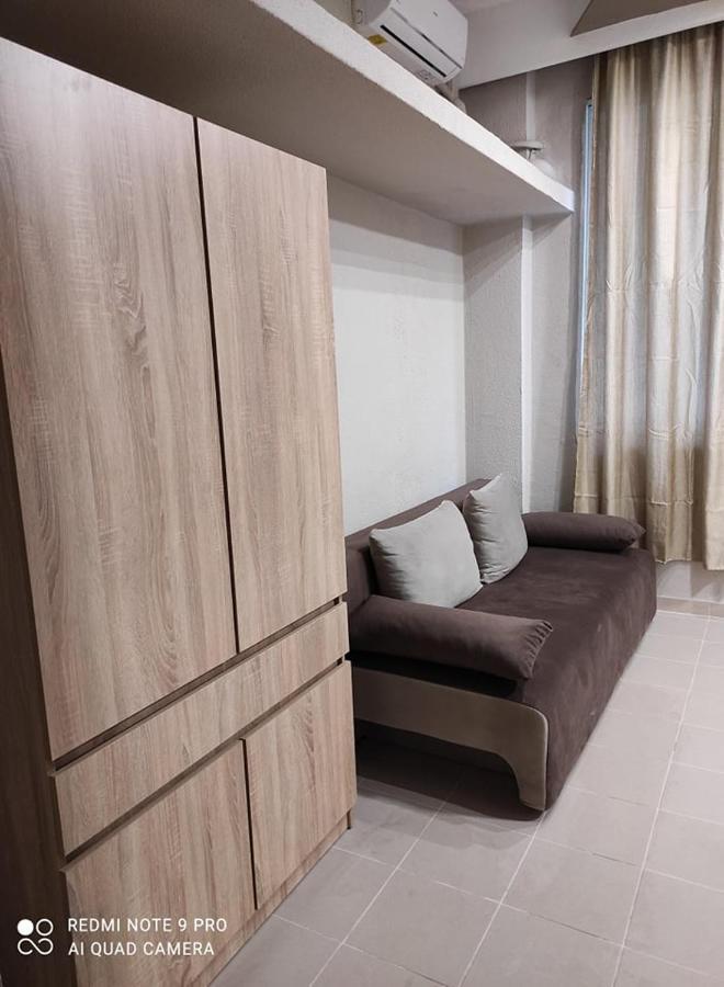 Ladadika New 1 *