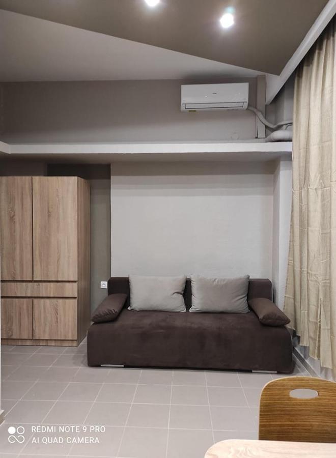 Ladadika New 1 *