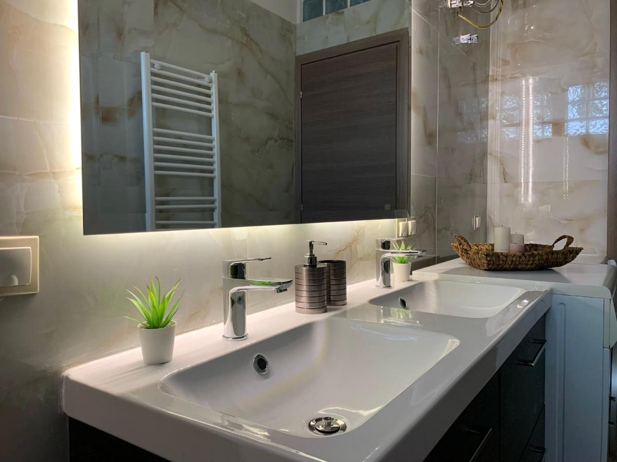 Oasis Luxury Detached House In With Hydromassage * Thessaloniki