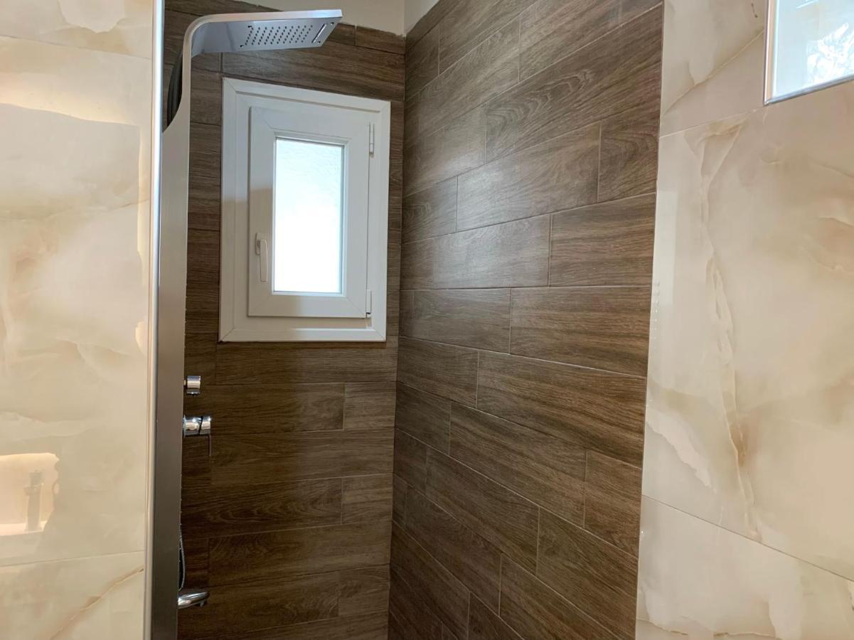 Apartment Oasis Luxury Detached House In With Hydromassage