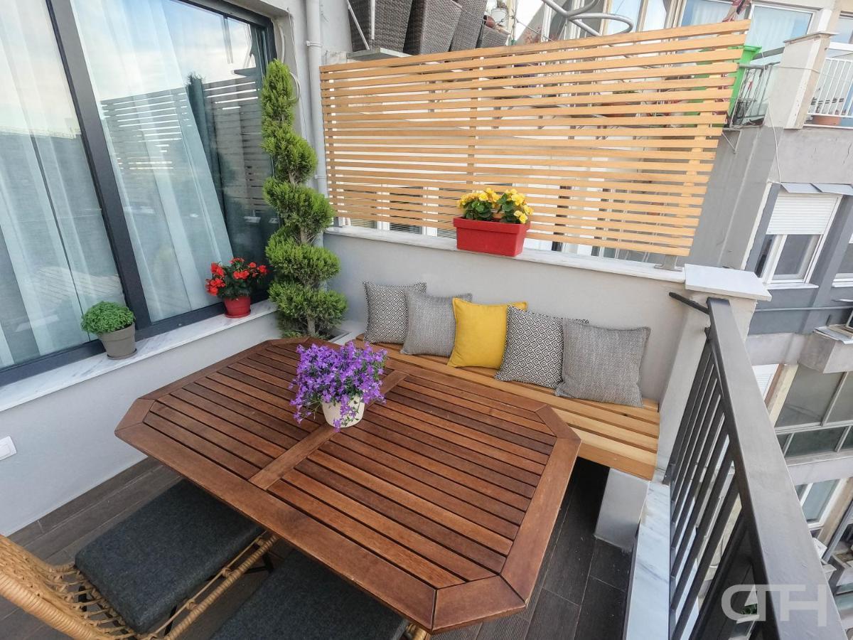 Luxury 80m2 With Balcony Downtown * Thessaloniki