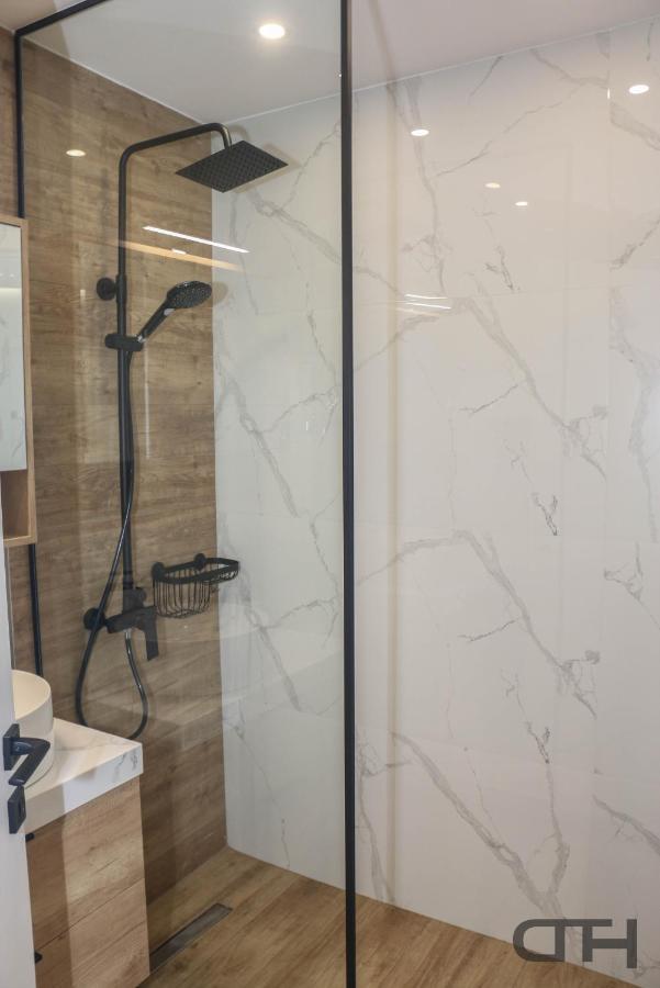 Apartment Luxury 80m2 With Balcony Downtown
