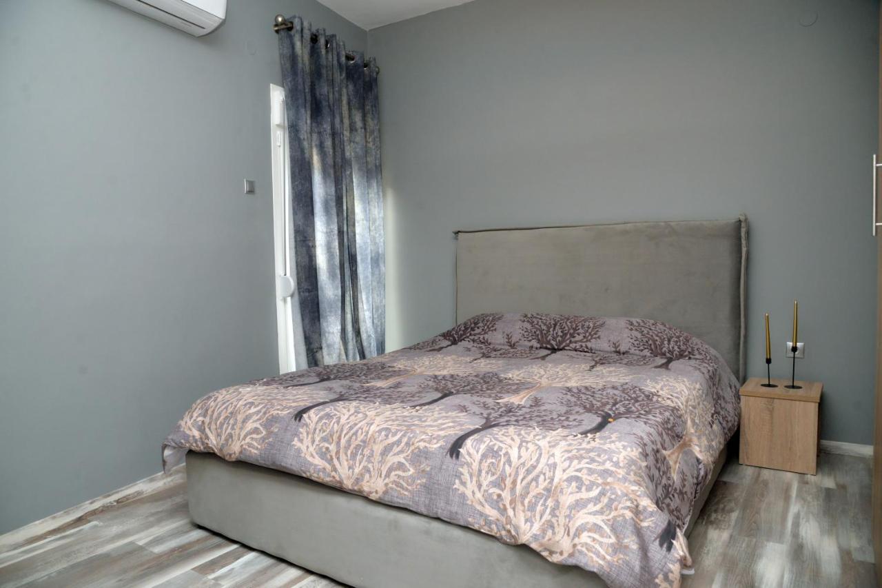 Luxury St Demetrios Downtown Apartamento *