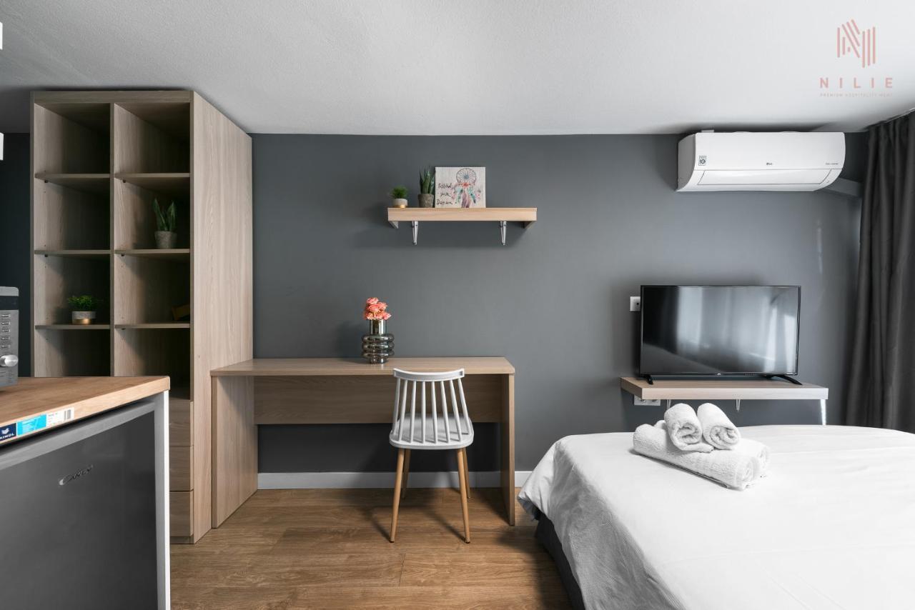 Apartment Denizen Boutique Apartments, Nilie Hospitality Mgmt