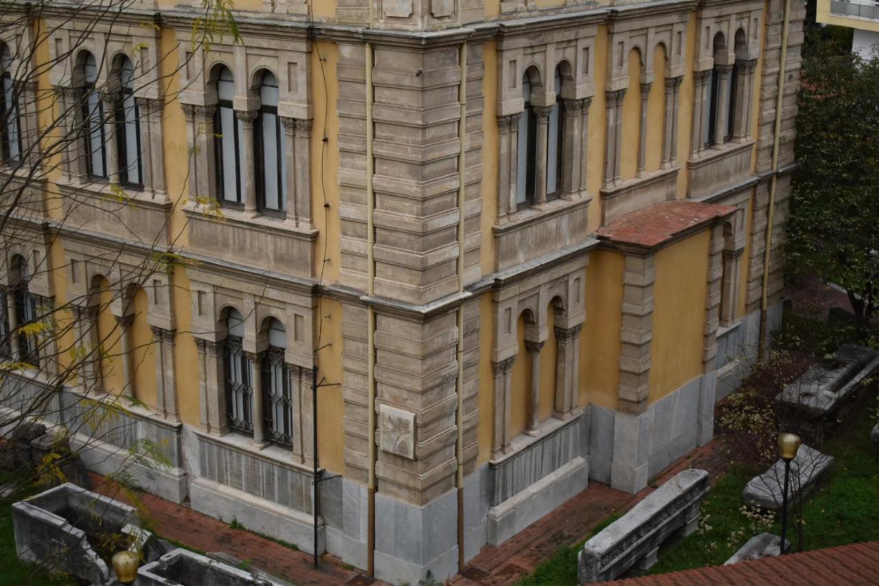 Apartment Archeological Museum View *