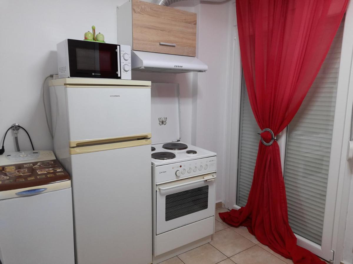 Sweet Apartment *