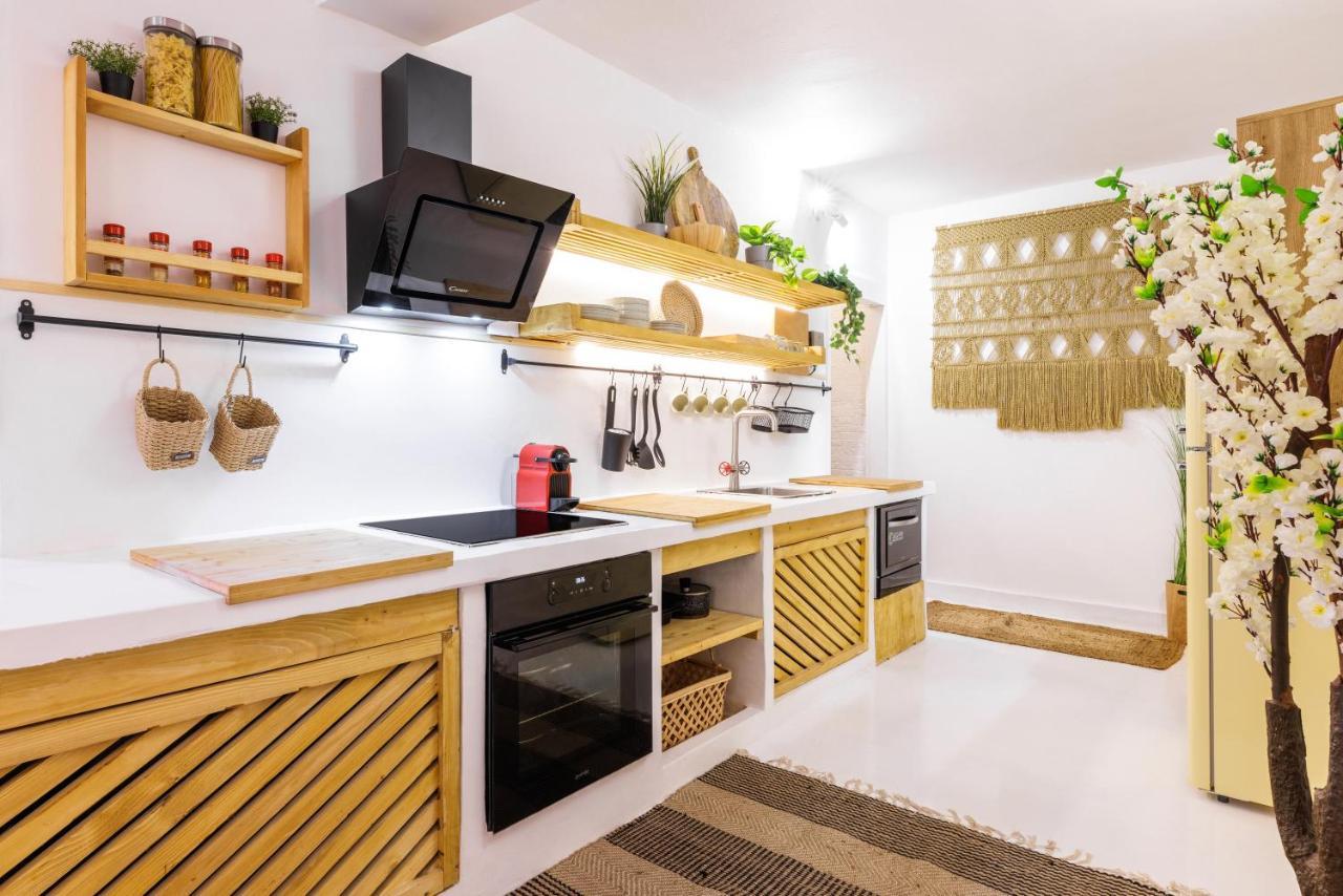 Citycenter-apt-private Hot-tub * Thessaloniki