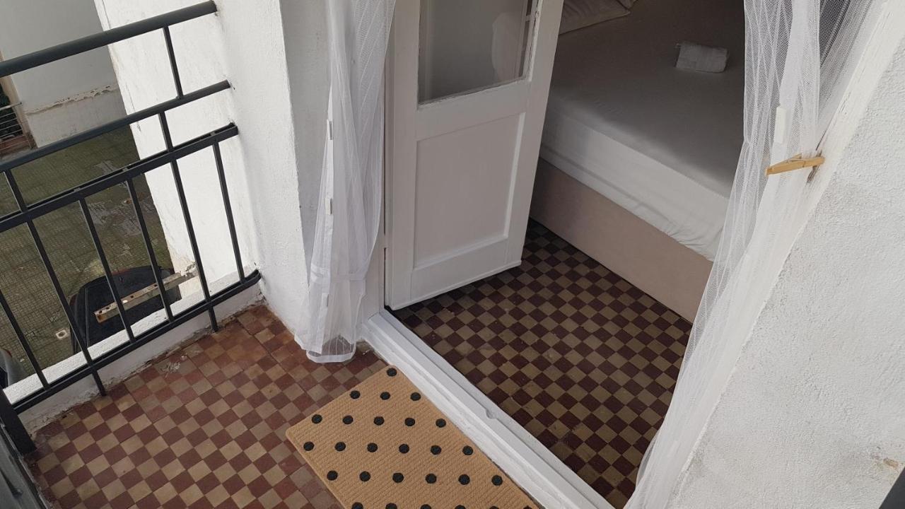 Konstantinos's Luxury Vintage Apartment