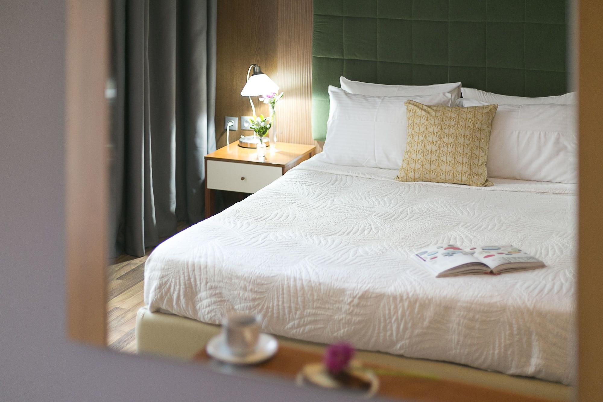 Plaza Hotel, Philian And Thessaloniki