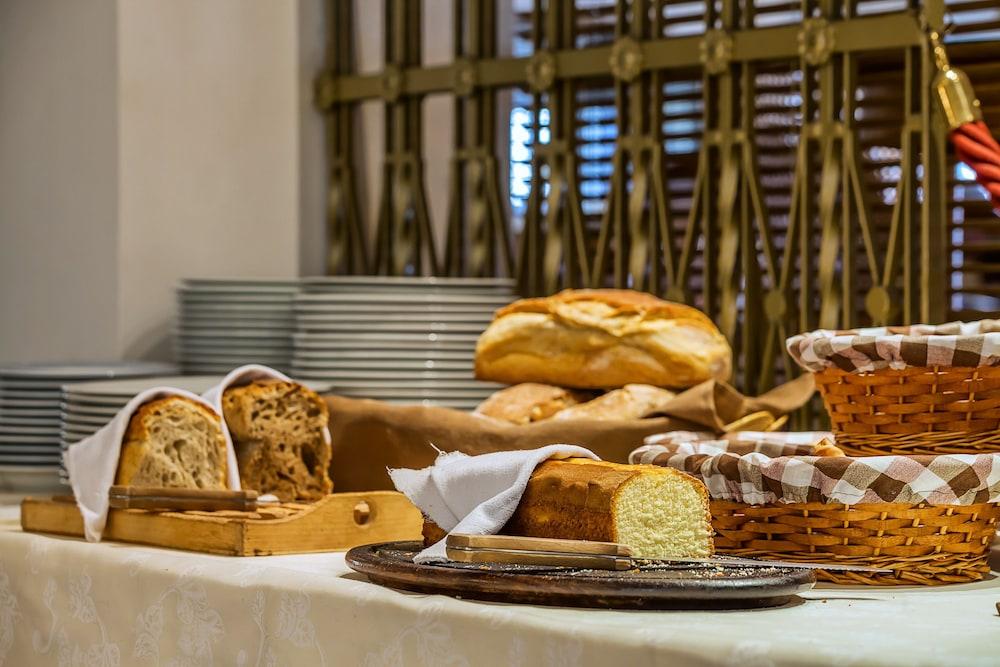 Hotel Minerva Premier 4*