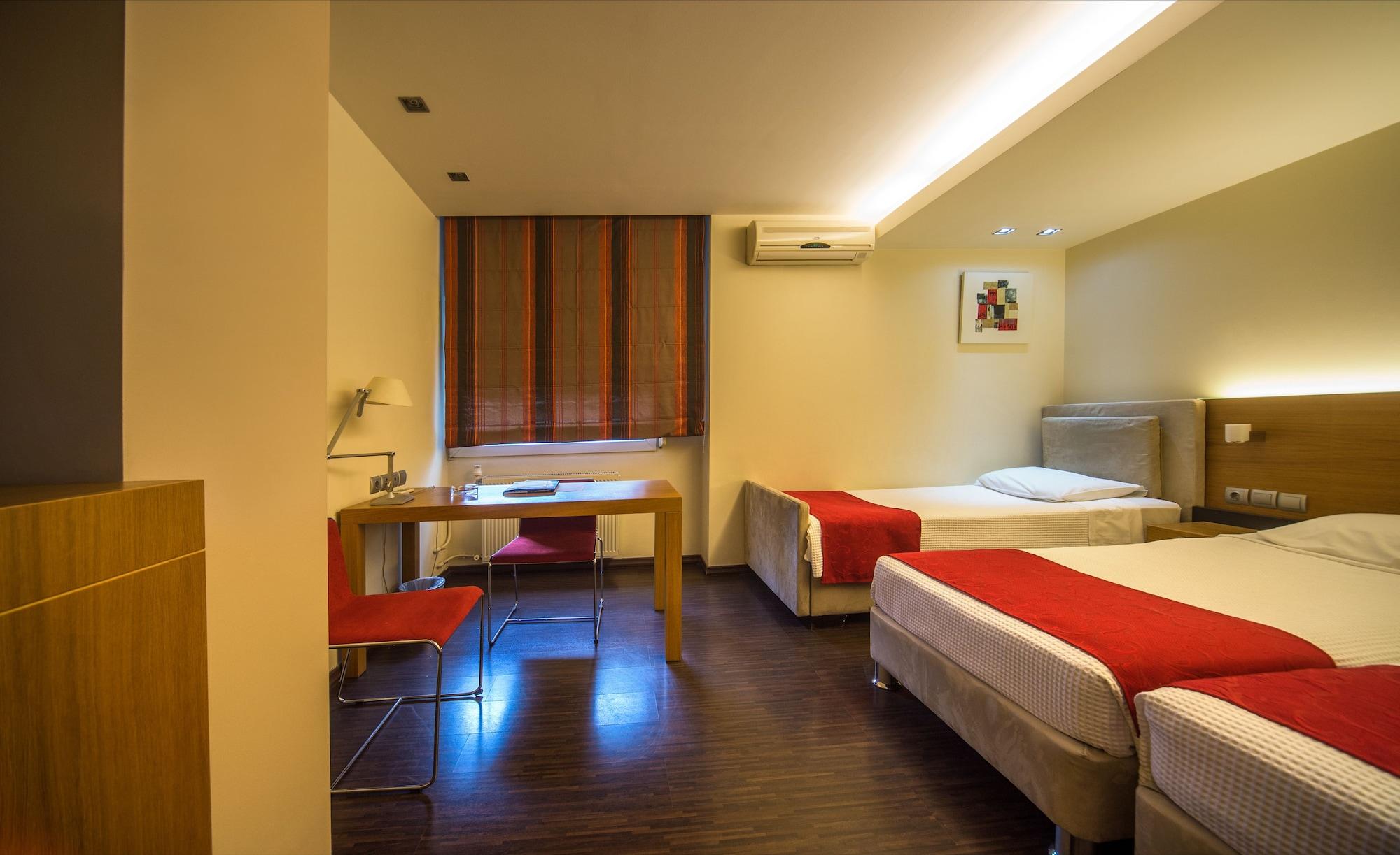 Hotel Capsis 4*