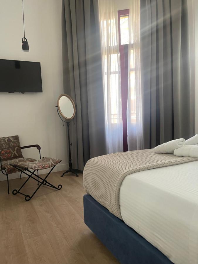 The Maroon Bottle Luxury 4* Thessaloniki