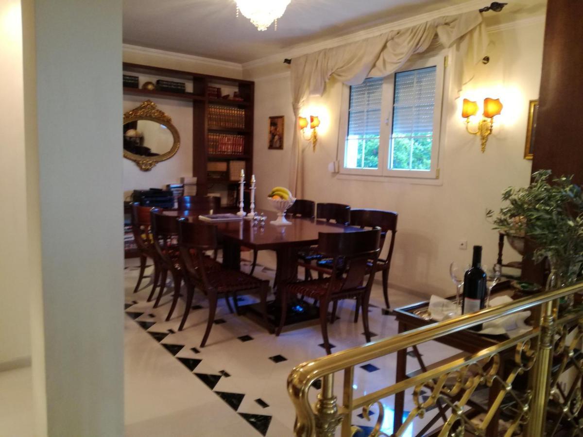 πολυτελής με θέα τον θερμαϊκό Villa *