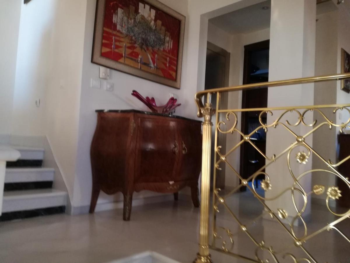Villa πολυτελής με θέα τον θερμαϊκό