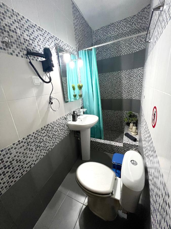 N&n's Luxurious #whitetower Apartment *