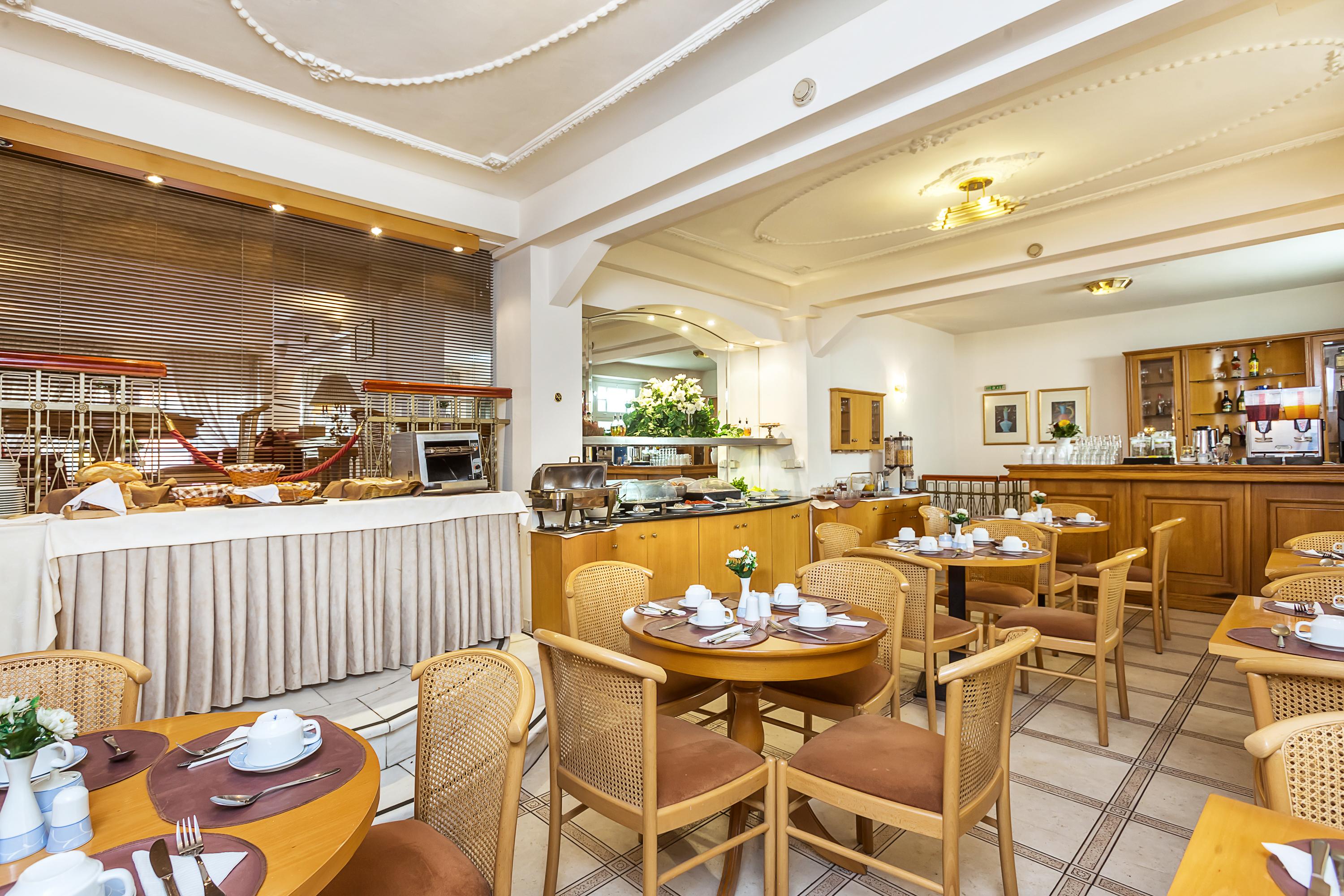 Minerva Premier Hotel 4*