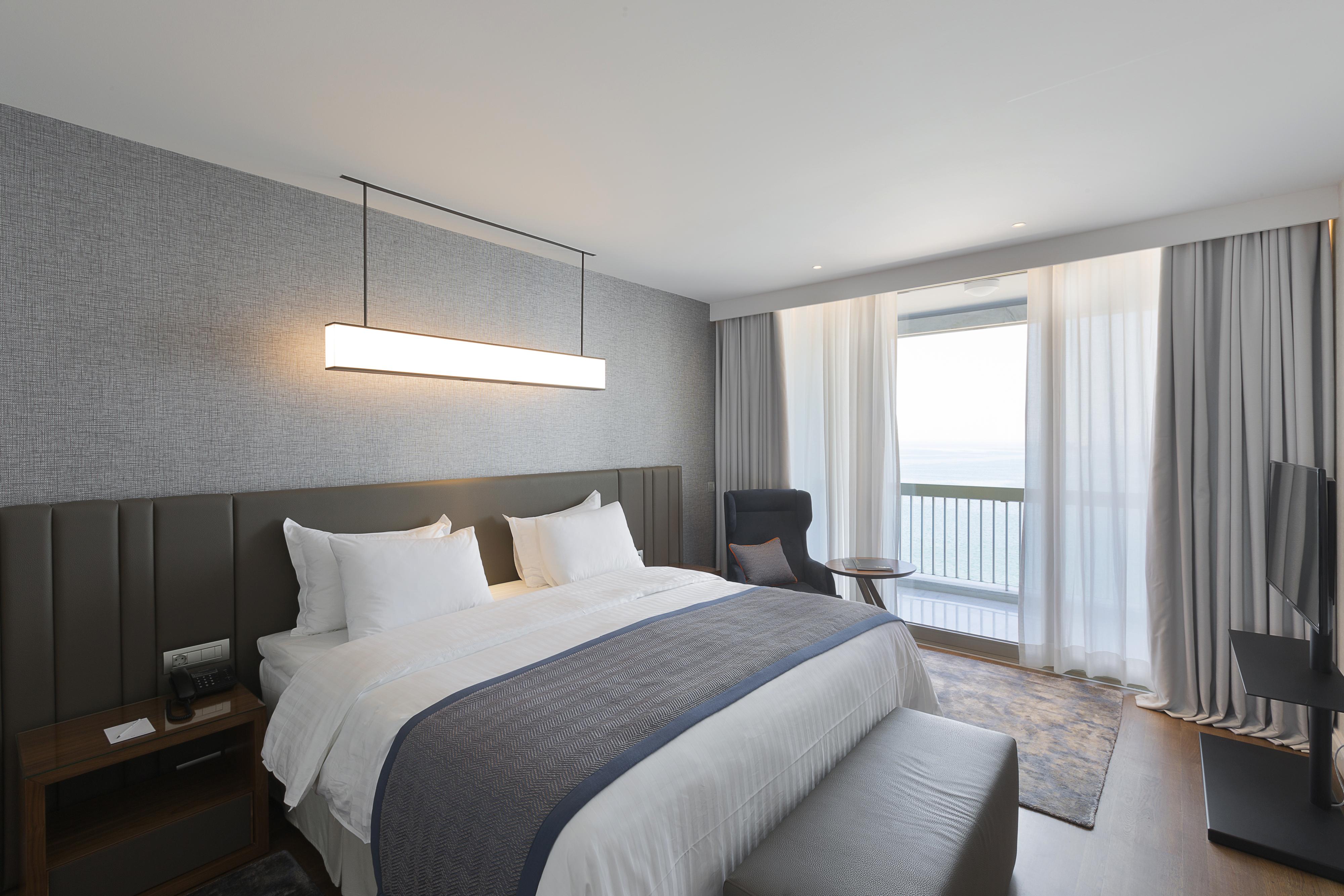 Makedonia Palace