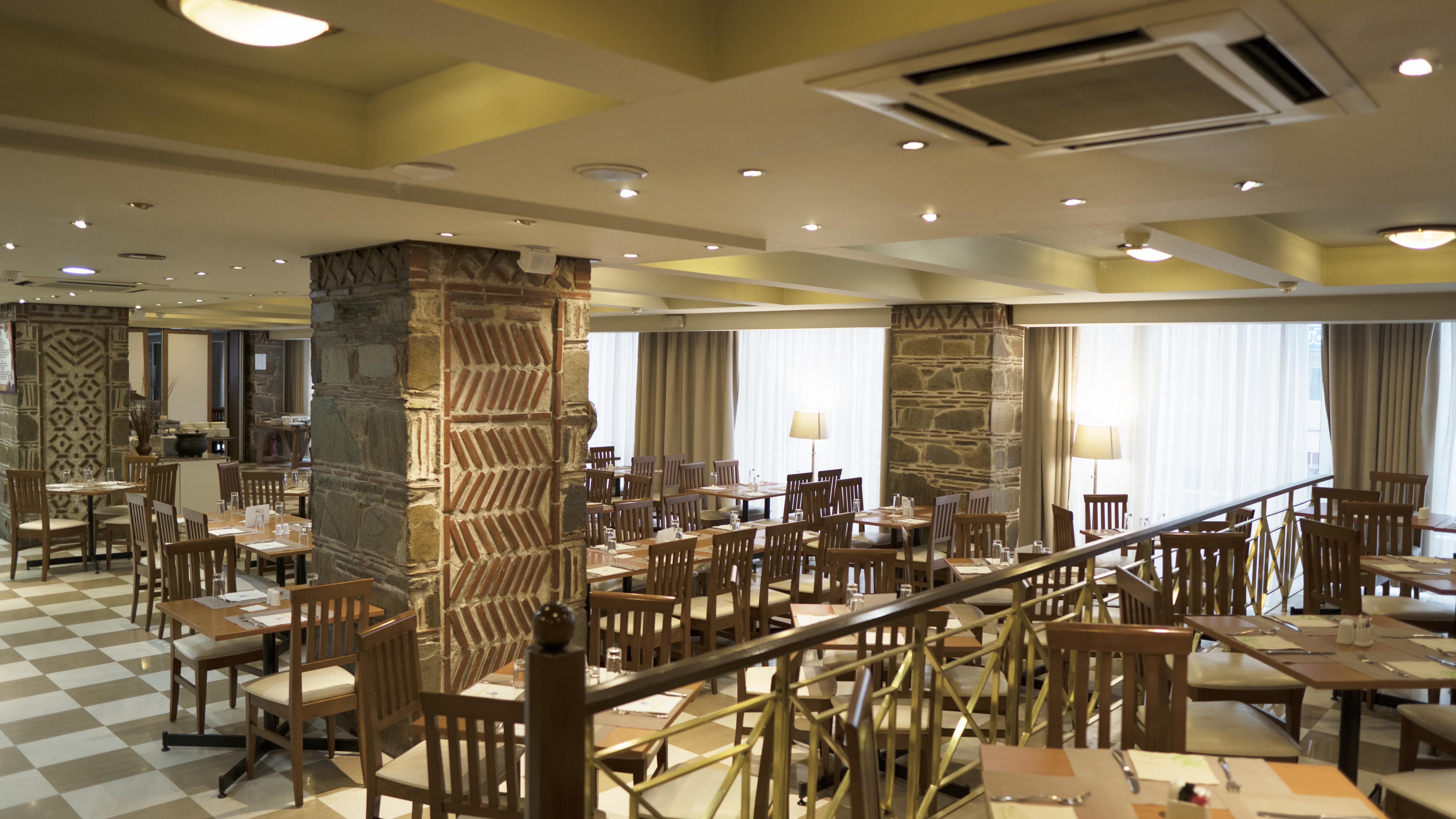Hotel Capsis 4*