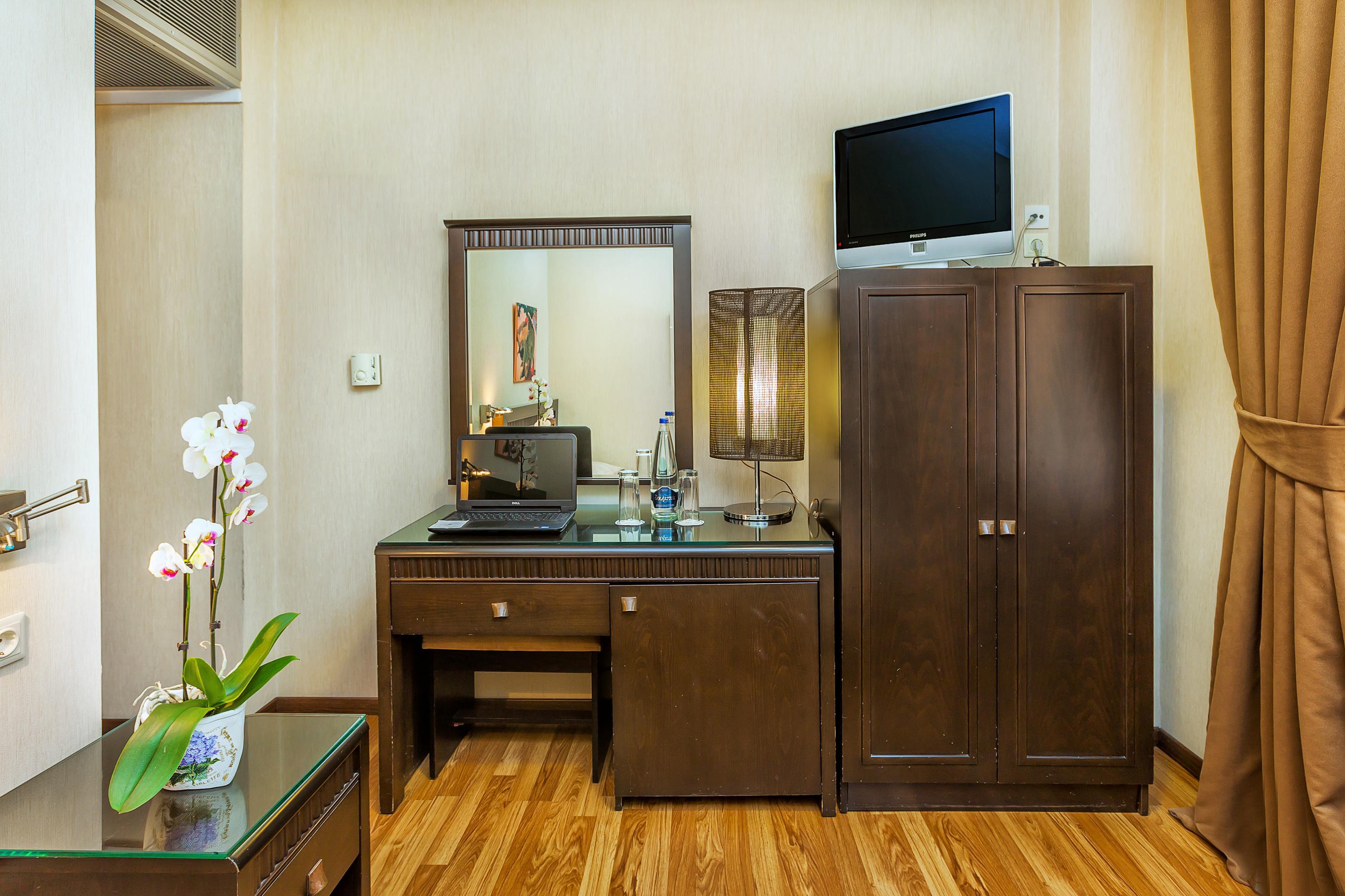 Egnatia 3*